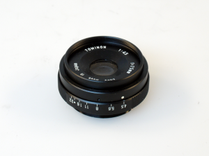 TOMINON 75mm f/4.5 LENS