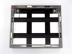 LEITZ 10×12 FOUR BLADE EASEL***