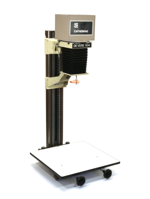 DE VERE 504 BENCH ENLARGER WITH HEILAND LED HEAD***