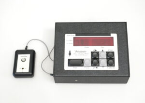 RH DESIGNS ANALYSER 220v **
